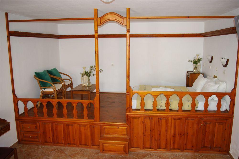 Astron Hotel Karpathos Town  Exterior photo