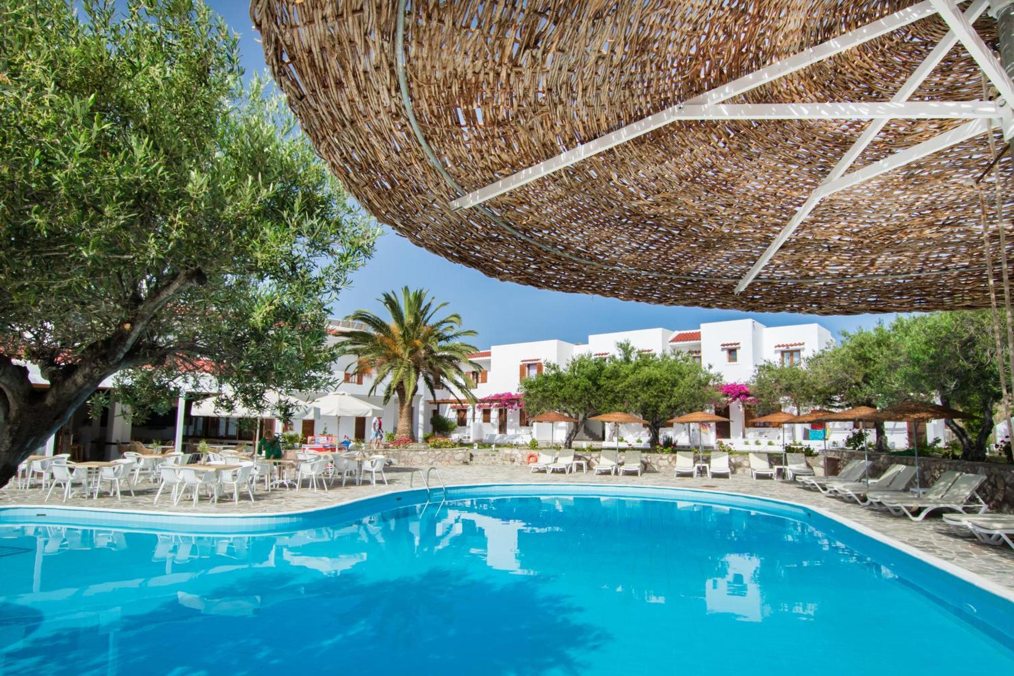 Astron Hotel Karpathos Town  Exterior photo