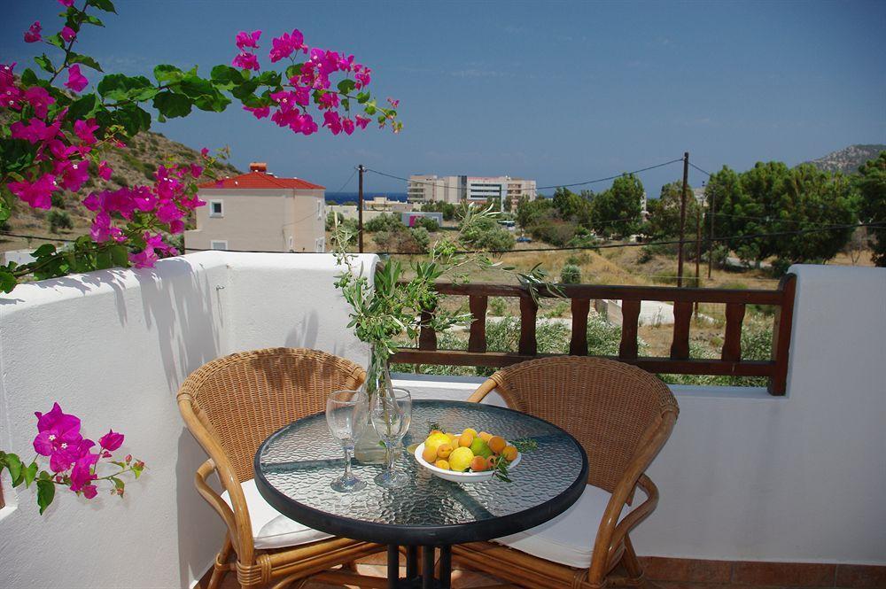 Astron Hotel Karpathos Town  Exterior photo