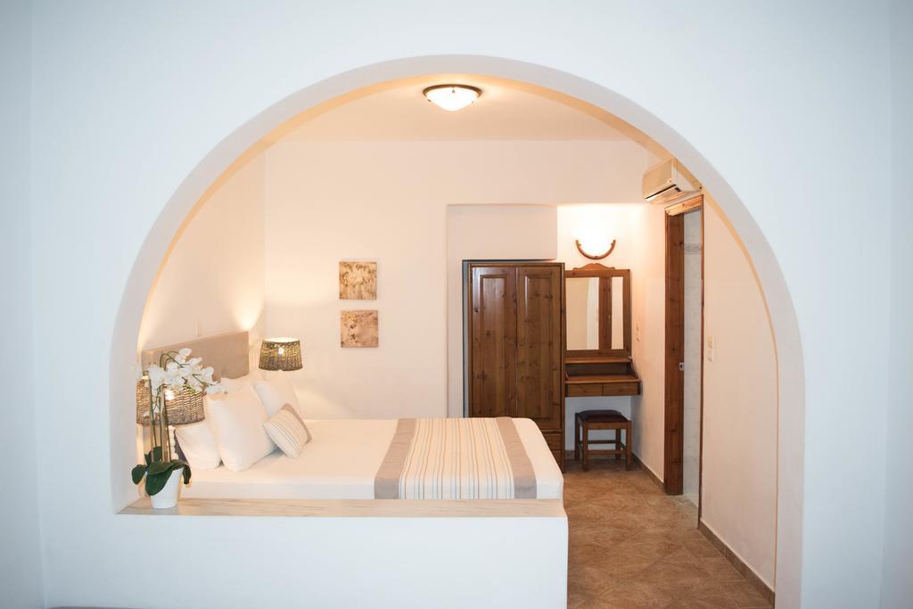 Astron Hotel Karpathos Town  Exterior photo