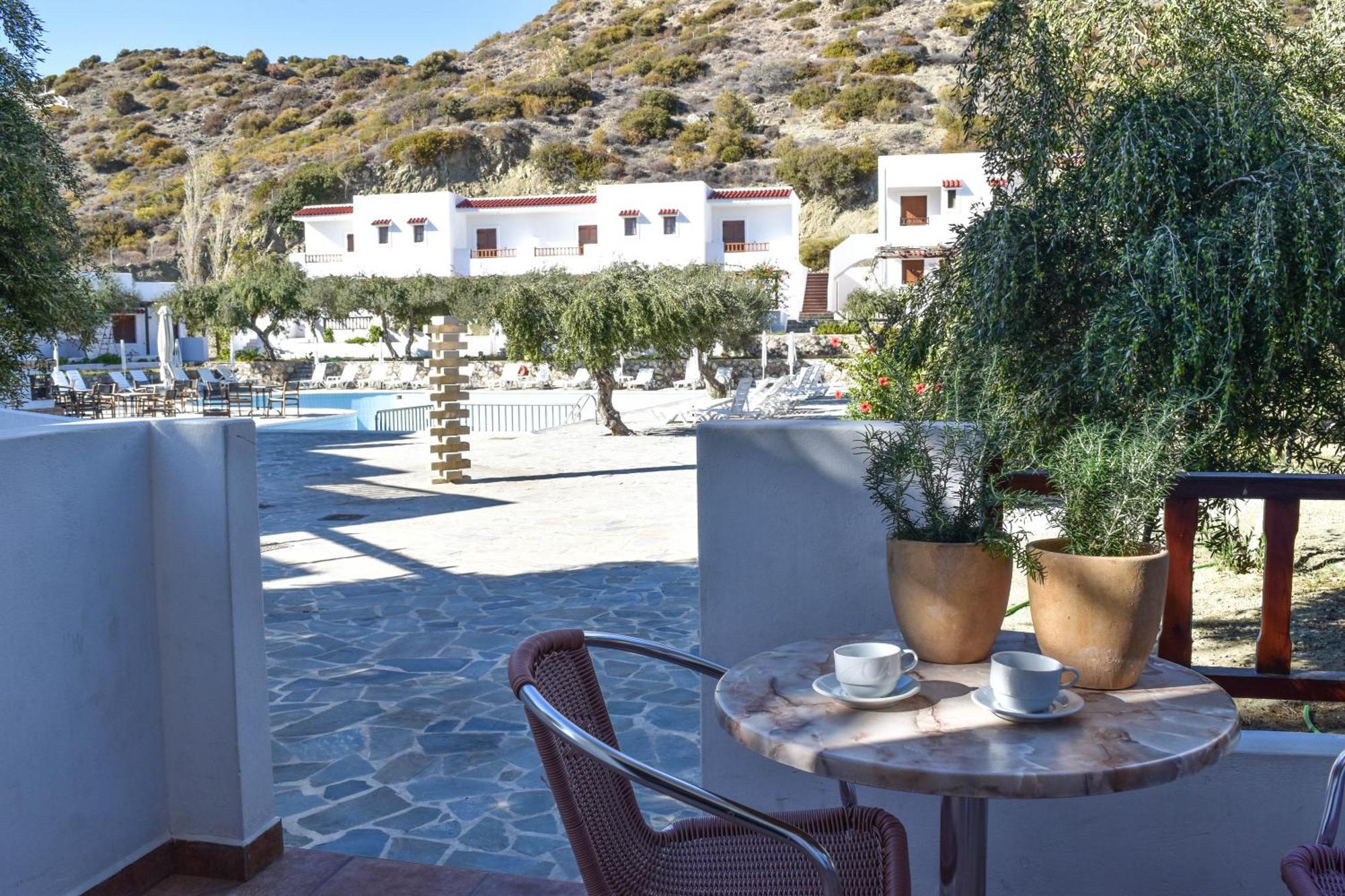 Astron Hotel Karpathos Town  Exterior photo